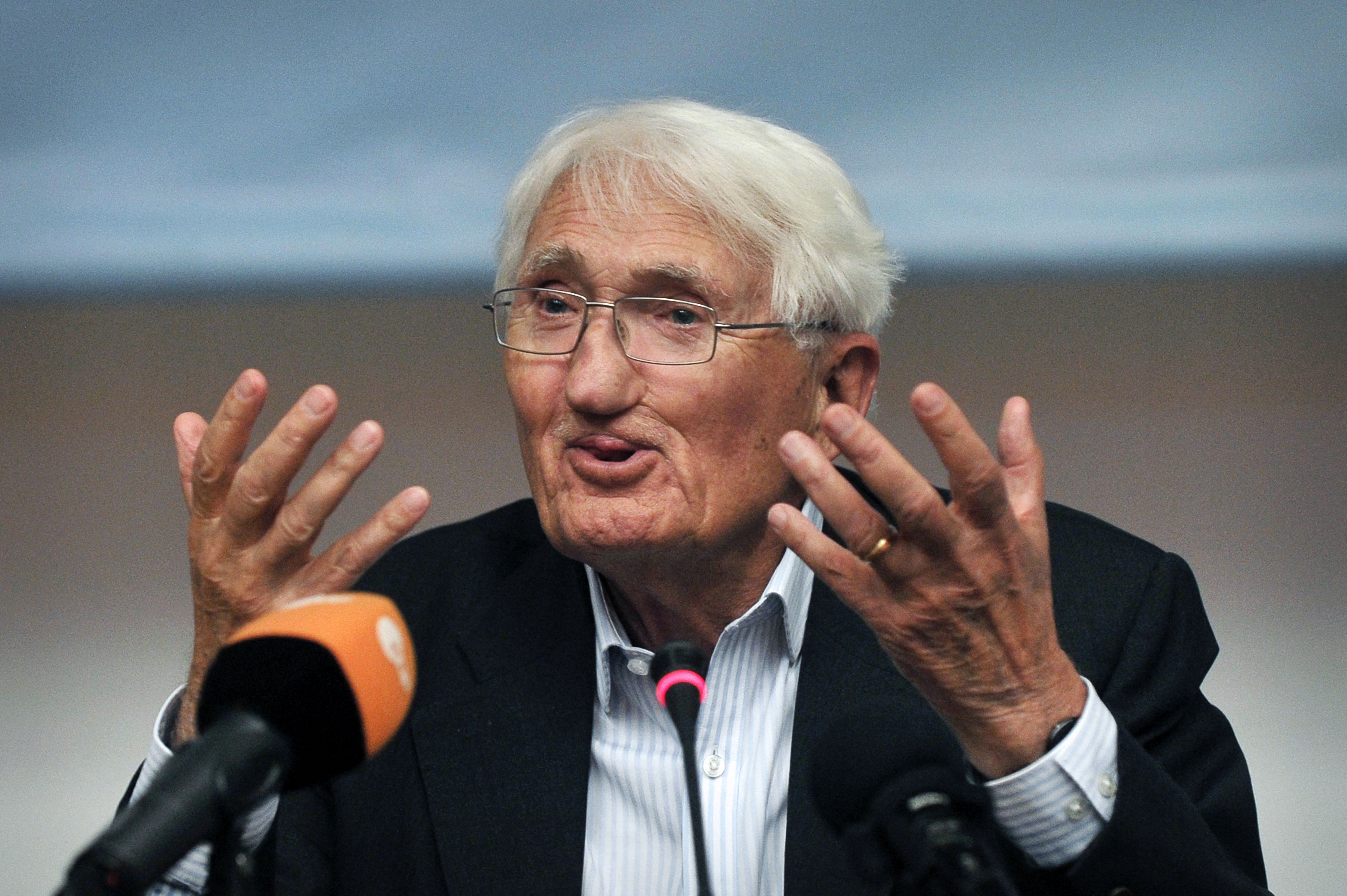 Internationally renowned German philosopher Juergen Habermas speaks to journalists in an auditorium of the Philosophical School of Athens in 2013.